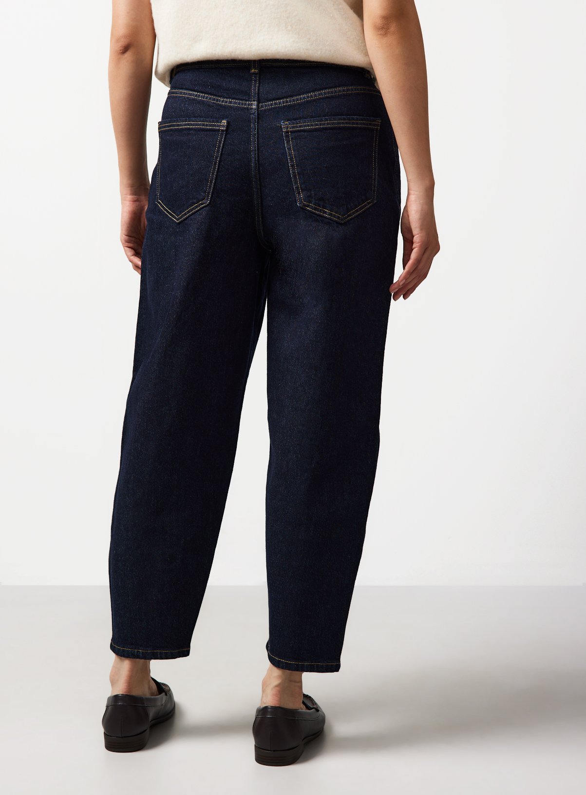 Dark Rinse Denim Relaxed Barrel Jeans 10S - Image 4 thumbnail